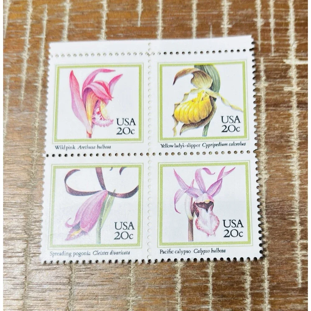 Vintage MNH US Stamp Lot Includes 2 Sets From Great Britain